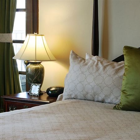 סנט צ'ארלס Hotel Baker מראה חיצוני תמונה